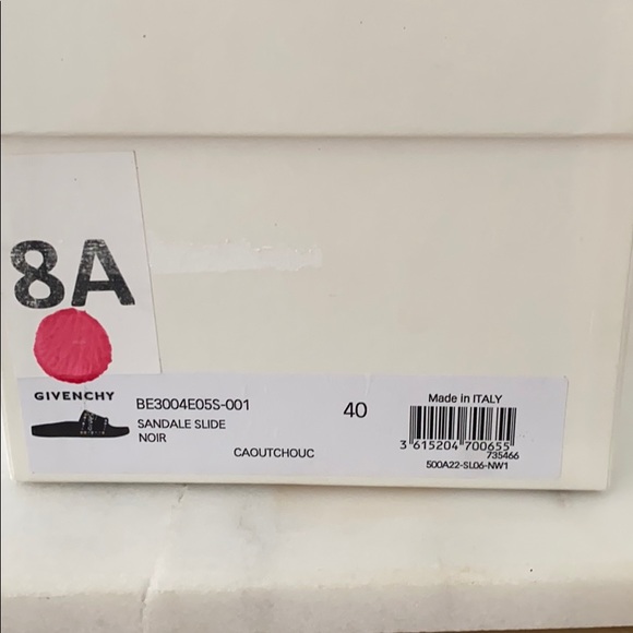 GIVENCHY slides - Picture 4 of 5